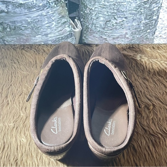 CLARKS Chocolate Brown Suede, Leather Clogs, Mules, Bendables 8.5 - Picture 3 of 6